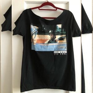 oversize off the shoulder cut ice cube tee